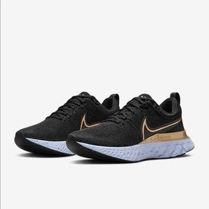 Nike React Infinity Run Flyknit 2, size 9